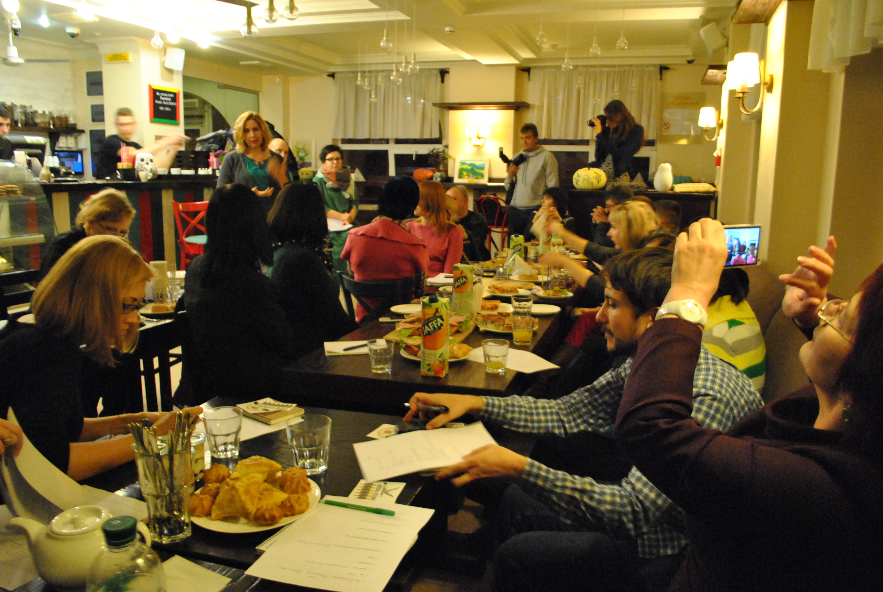 Виступає Оксана Романюк (ІМІ)