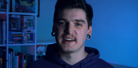 Фото – скриншот з відео каналу Тайлер Андерсон / Geek Journal