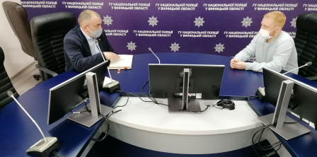 Вінницька поліція попри закриті провадження обіцяє співпрацю із медійниками