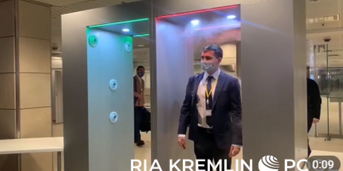 Screenshot from the video of RIA_Kremlinpool