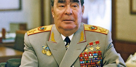 Міська рада Дніпра відмовилися позбавити звання "почесного громадянина" Брежнєва Фото – jnsm.com.ua