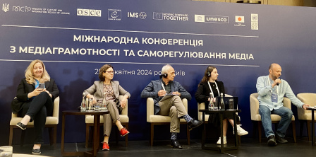 Oksana Romaniuk at the International Conference on Media Literacy and Media Self-Regulation in Kyiv on April 26, photo by Lesya Lutsiuk