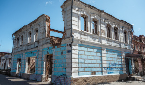 Merchant F. Kurylo's shop in Trostyanets, Sumy oblast, built over 100 years ago and destroyed by Russian troops. Photo by Alyona Yatsyna