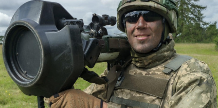 "Ukrainian Pravda" photographer Dmytro Larin in the army / Photo by Dmytro Larin on Facebook