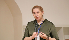 Oksana Romaniuk at the Chernihiv media forum hosted by the IMI's Mediabaza Chernihiv. Photo by Vladyslav Saveniuk