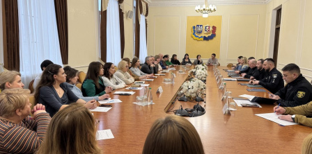 Mediabaza Khmelnytskyi initiated a meeting between media professionals and representatives of the oblast authorities, Security and Defense Forces, law enforcement. Photo by Maria Turchyna